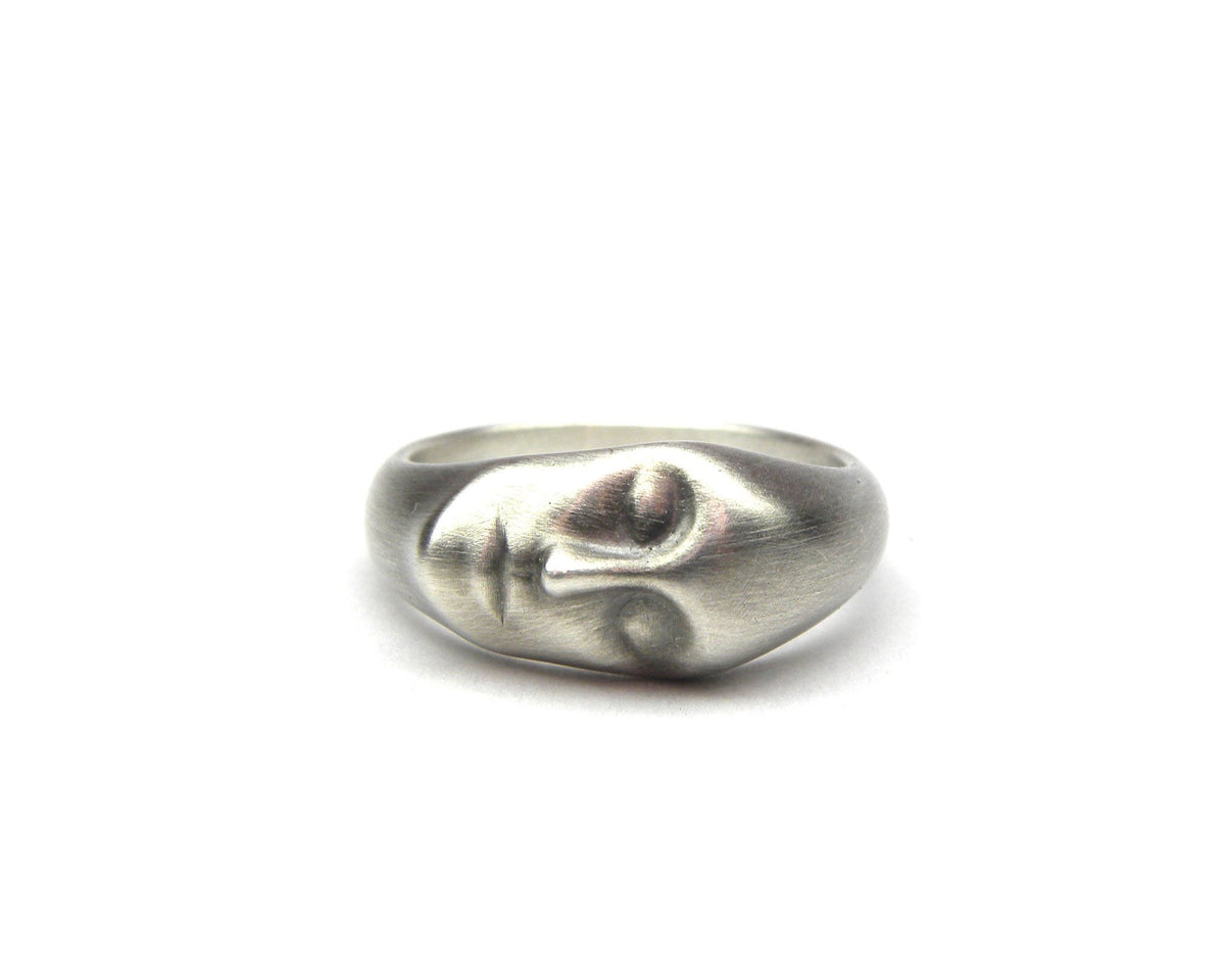Grey Lady Ring Hepburn Nantucket